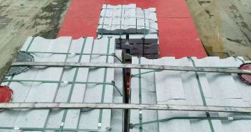 柳州 芝麻白仿形加直形路沿石出货日常