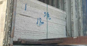 柳州 芝麻白花岗岩石材3.0公分光面毛板装柜出货