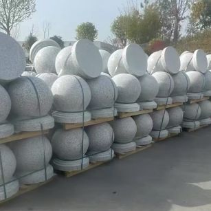 柳州 白麻花岗岩石材圆球，石球，挡车球，隔离球，景观石球，风水球等
