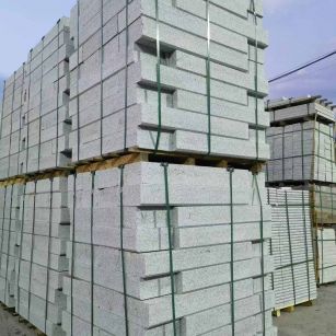 柳州 芝麻白花岗岩路沿石，路缘石，路肩石，道牙，立缘石，马路牙子，街沿石，侧石等