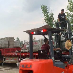 柳州 黄金麻冰裂纹，地铺石装车