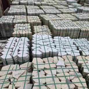 柳州 黄金麻白麻花岗岩荔枝面地铺石(冰裂纹)