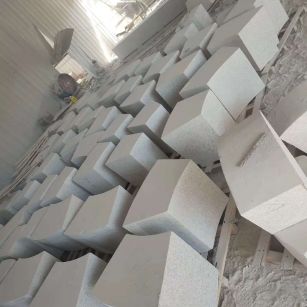 柳州 白麻花岗岩异形坐凳