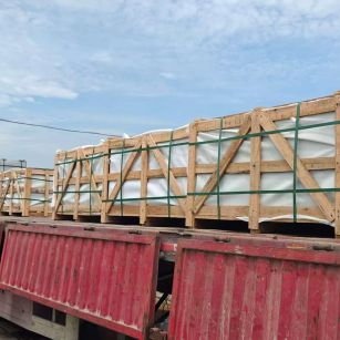 柳州 芝麻白花岗岩地铺石出口专车-泰国游