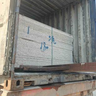 柳州 芝麻白花岗岩石材3.0公分光面毛板装柜出货