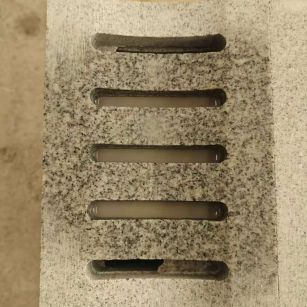 柳州 芝麻白拉丝面花岗岩U型开槽排水槽