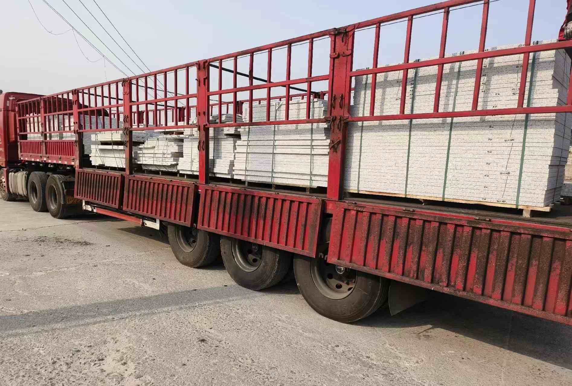 柳州 白麻荔枝面外墙干挂，工厂装车日常