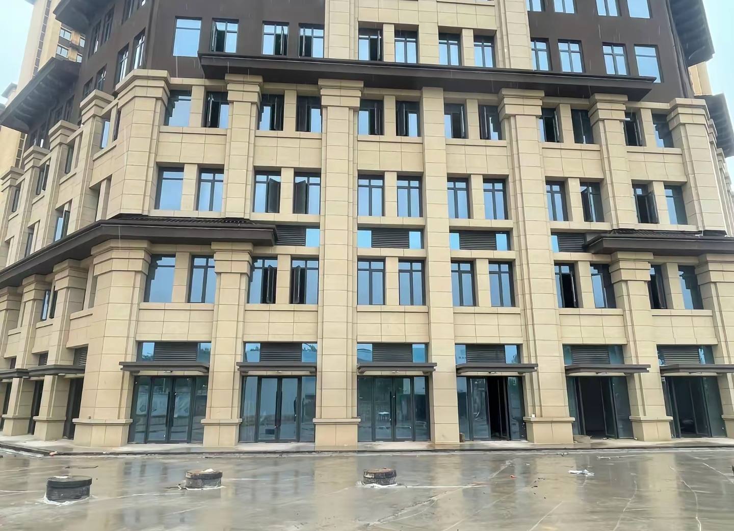 柳州 黄金麻花岗岩荔枝面小区外墙干挂