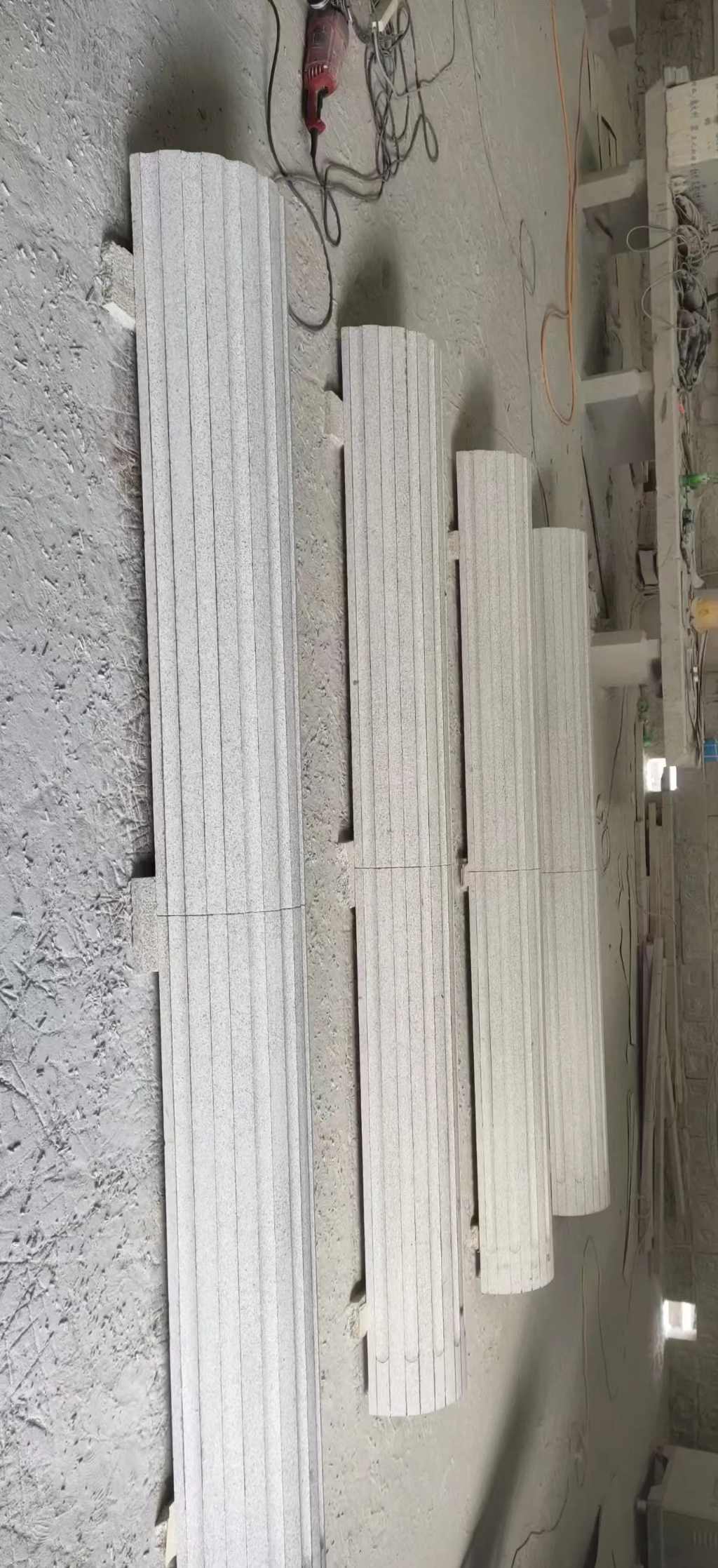 柳州 花岗岩厂家带你看白麻花岗岩门楼大柱柱皮