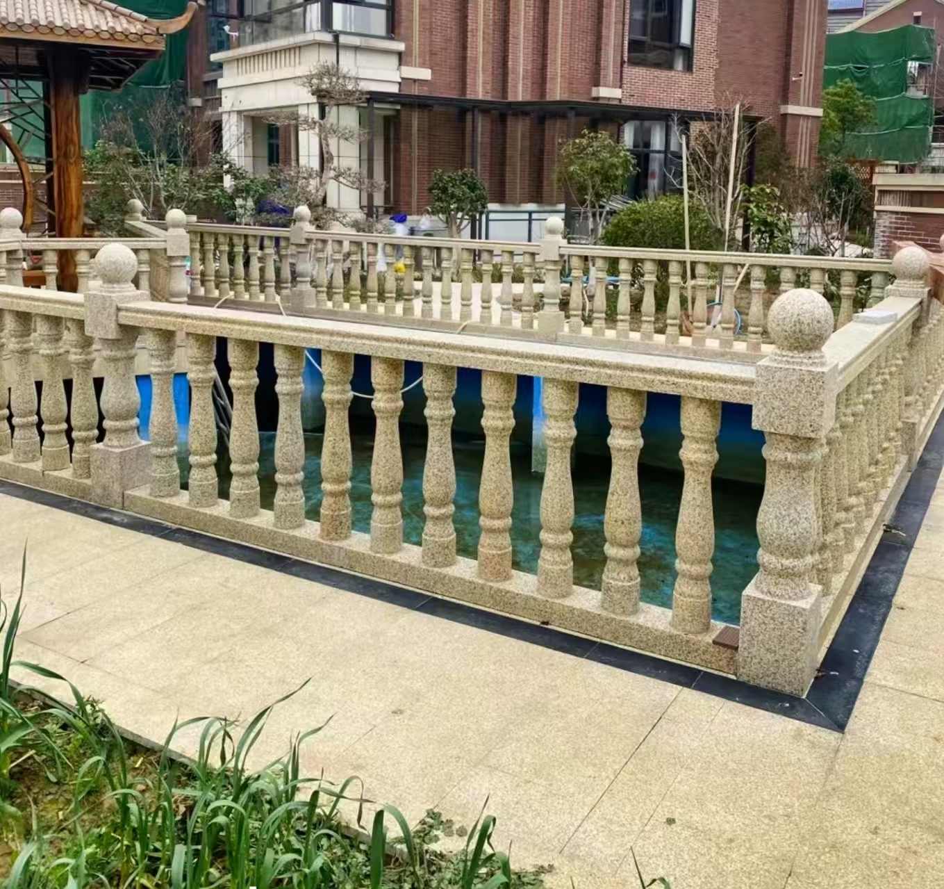 柳州黄金麻花岗岩石材栏杆，扶手，将军柱，花瓶柱