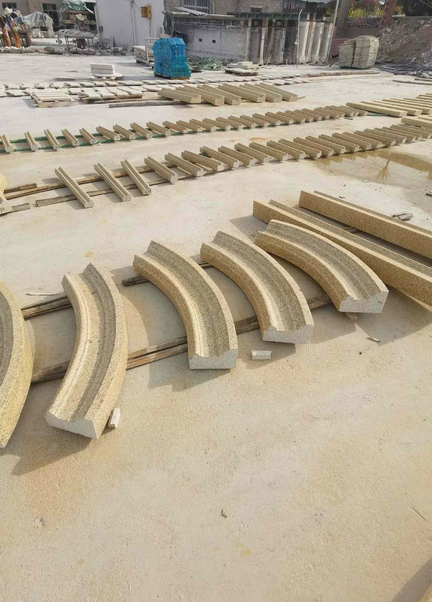 柳州 黄金麻花岗岩别墅线条