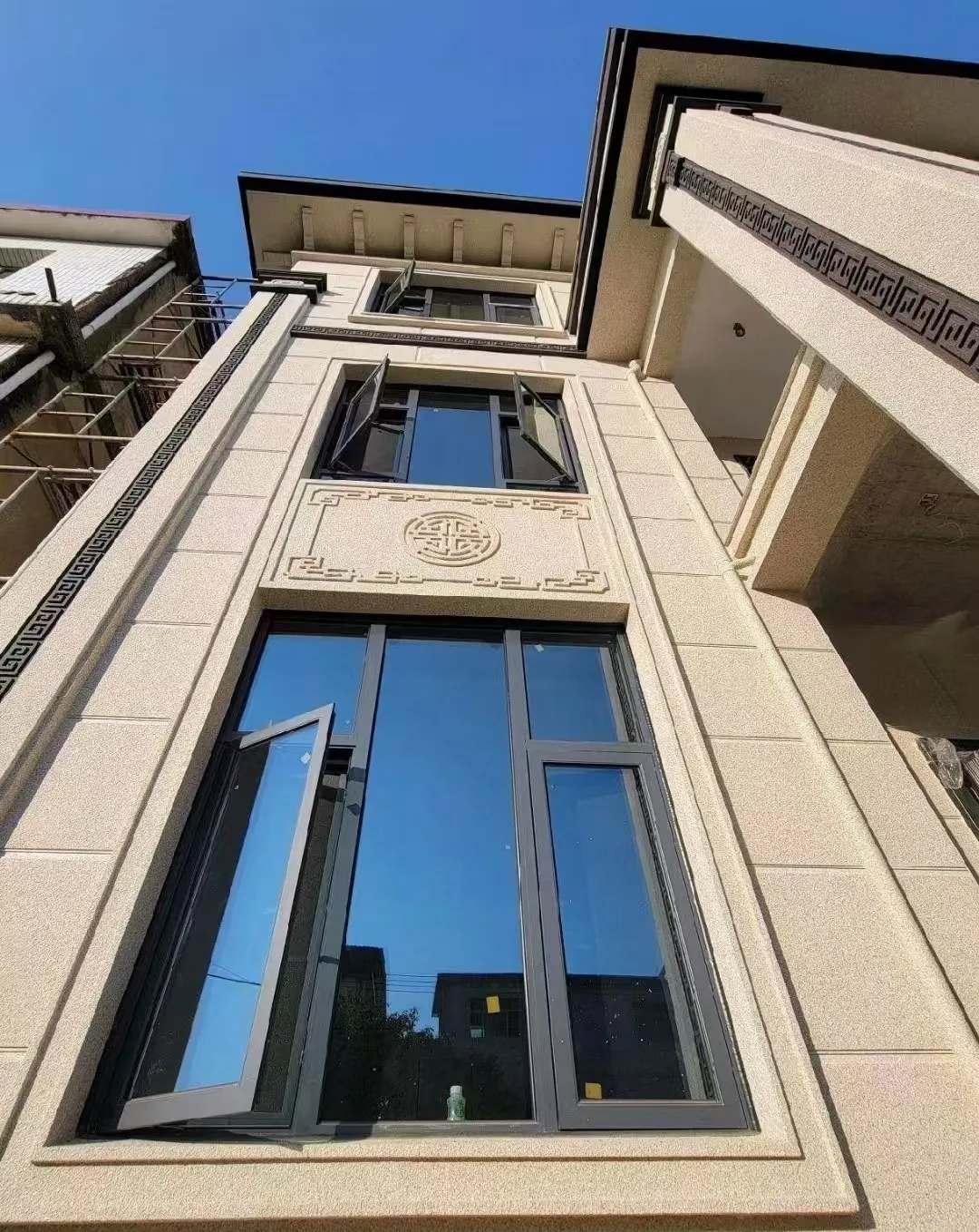 柳州 黄金麻荔枝面别墅外墙干挂效果展示