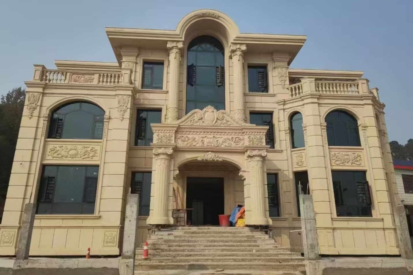 柳州 黄金麻花岗岩别墅外墙干挂