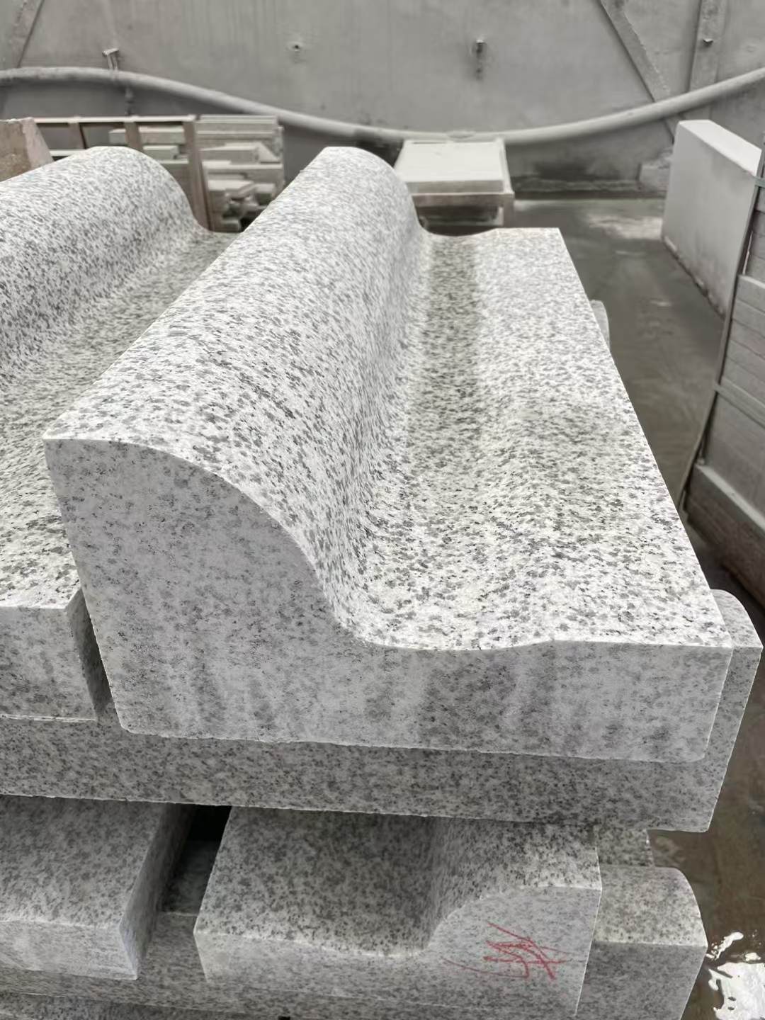 柳州 白麻花岗岩S型路沿石，路侧石，马路牙子等